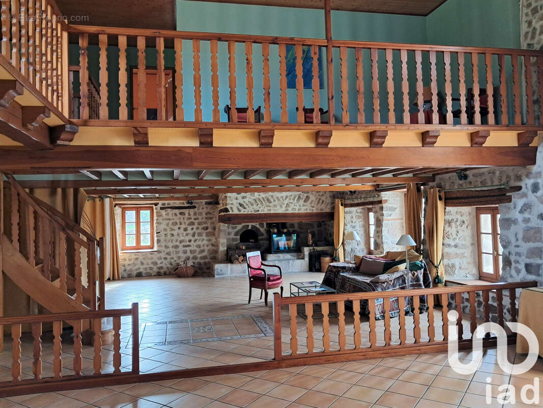 Photo 7 - Maison à SAINT-JULIEN-D'ANCE