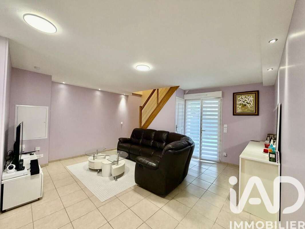 Photo 2 - Maison à NANTEUIL-LES-MEAUX