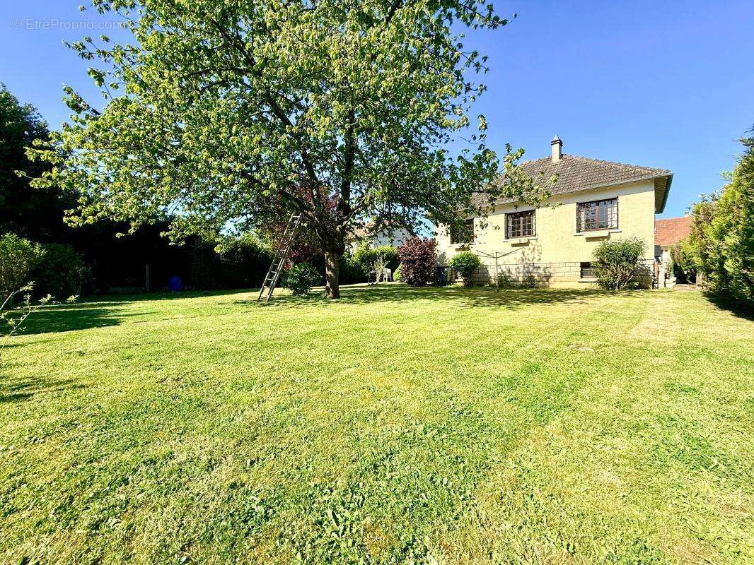 Maison à MAROLLES-EN-HUREPOIX
