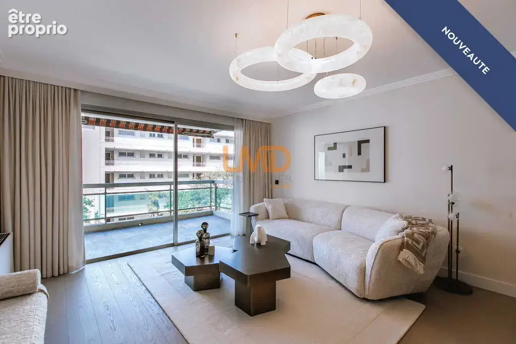 Nice Cimiez : Appartement 4 Pièces Rénové Terrasse - photo 2