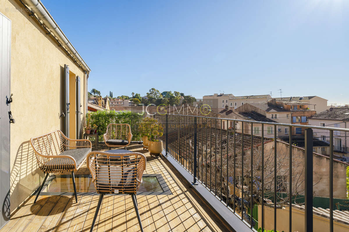 Maison à HYERES