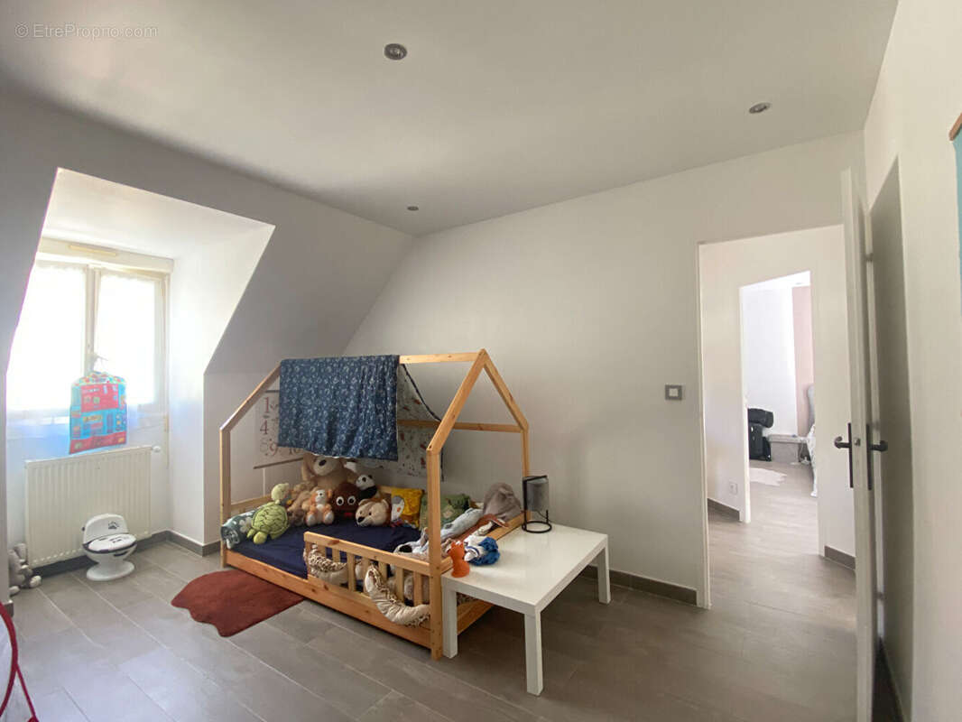 Maison à MEZY-SUR-SEINE