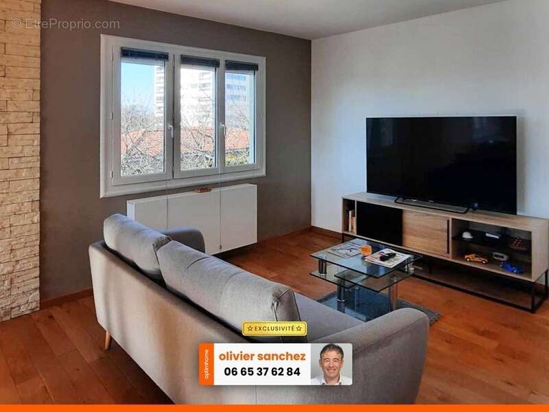 COURNON (63) - 7 pièces - DPE D - 162m² -  Vue dégagée sur la chaîne des Puys - photo 18