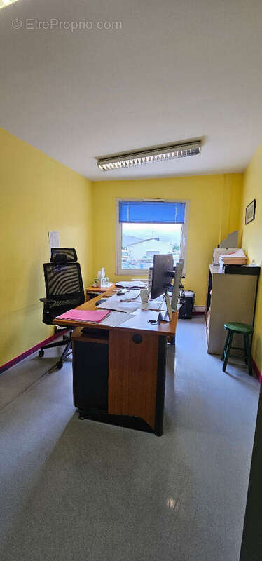 Commerce à PLOMELIN