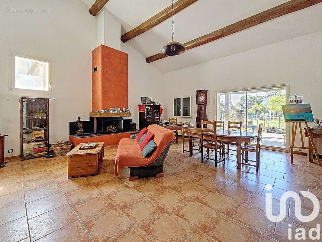 Photo 2 - Maison à VILLENEUVE-LES-BEZIERS