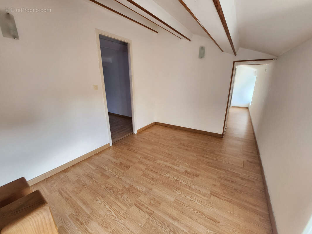 Maison à SAINTE-GEMME-LA-PLAINE