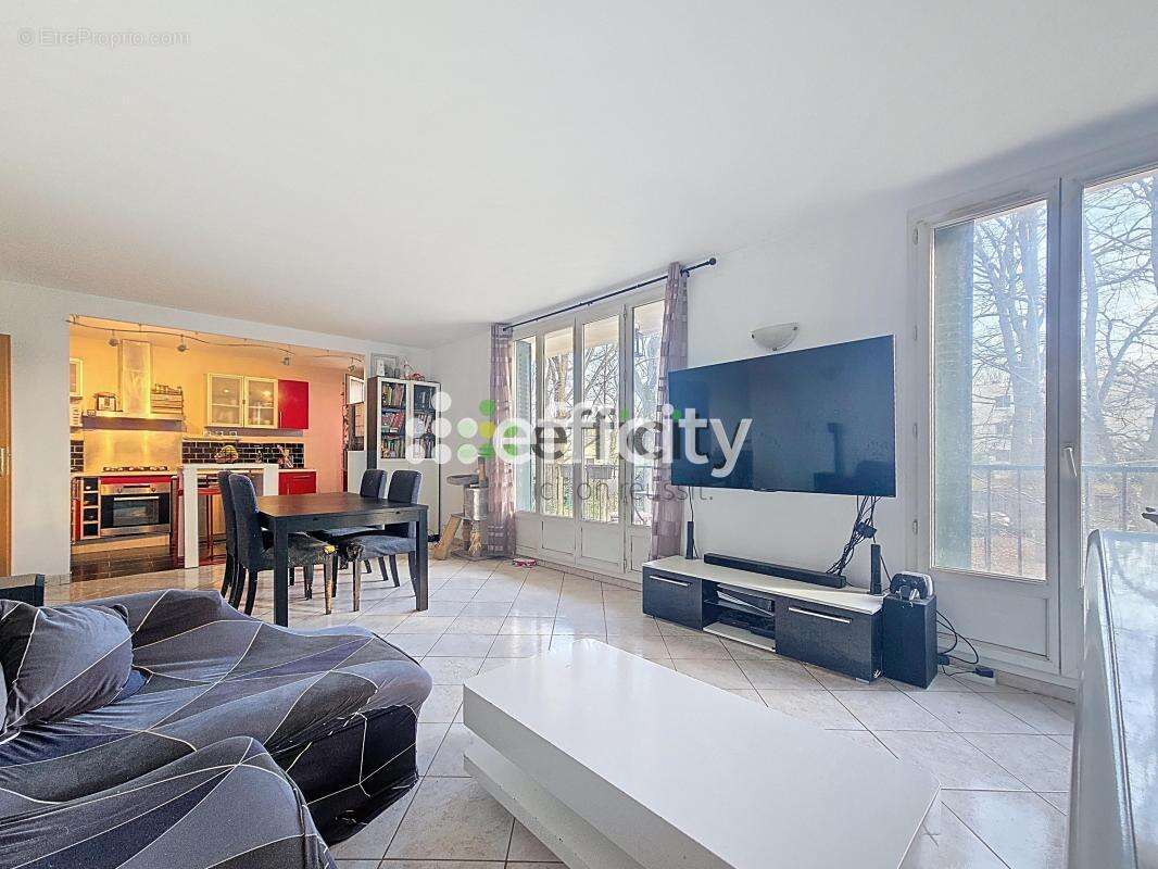 Appartement à LE PLESSIS-TREVISE