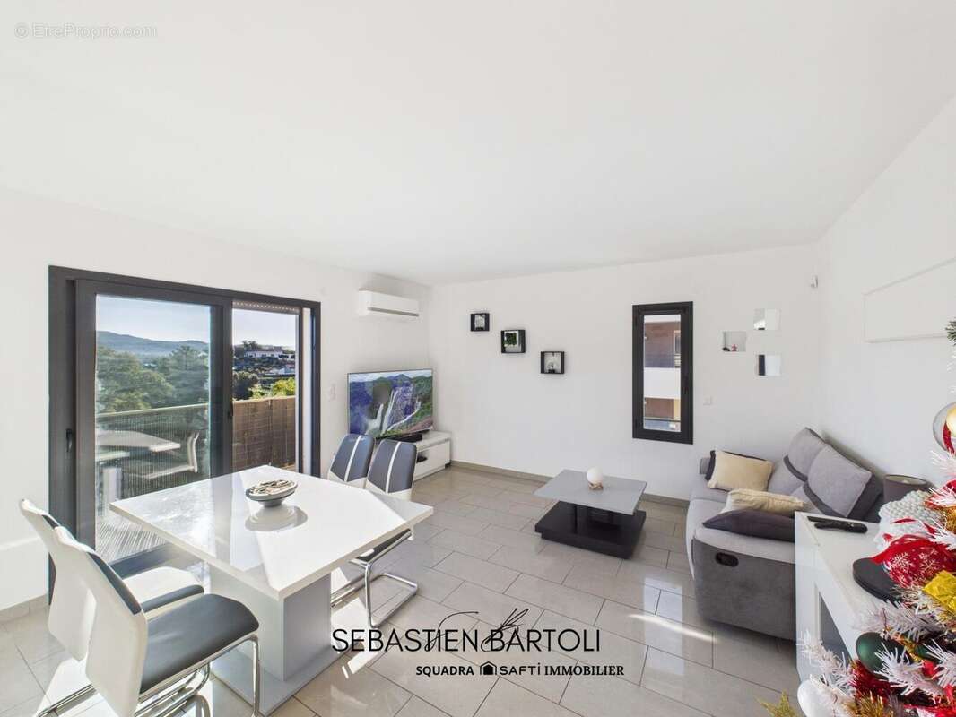 Photo 3 - Appartement à PORTO-VECCHIO