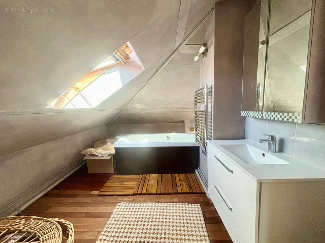 Maison à SAINT-GRATIEN