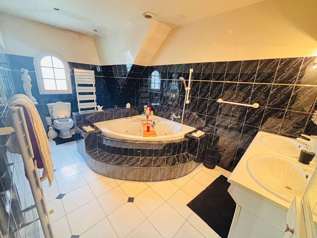 Maison à NOISY-LE-SEC