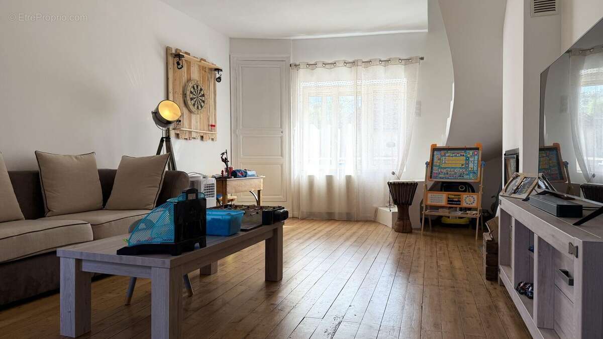 Salon