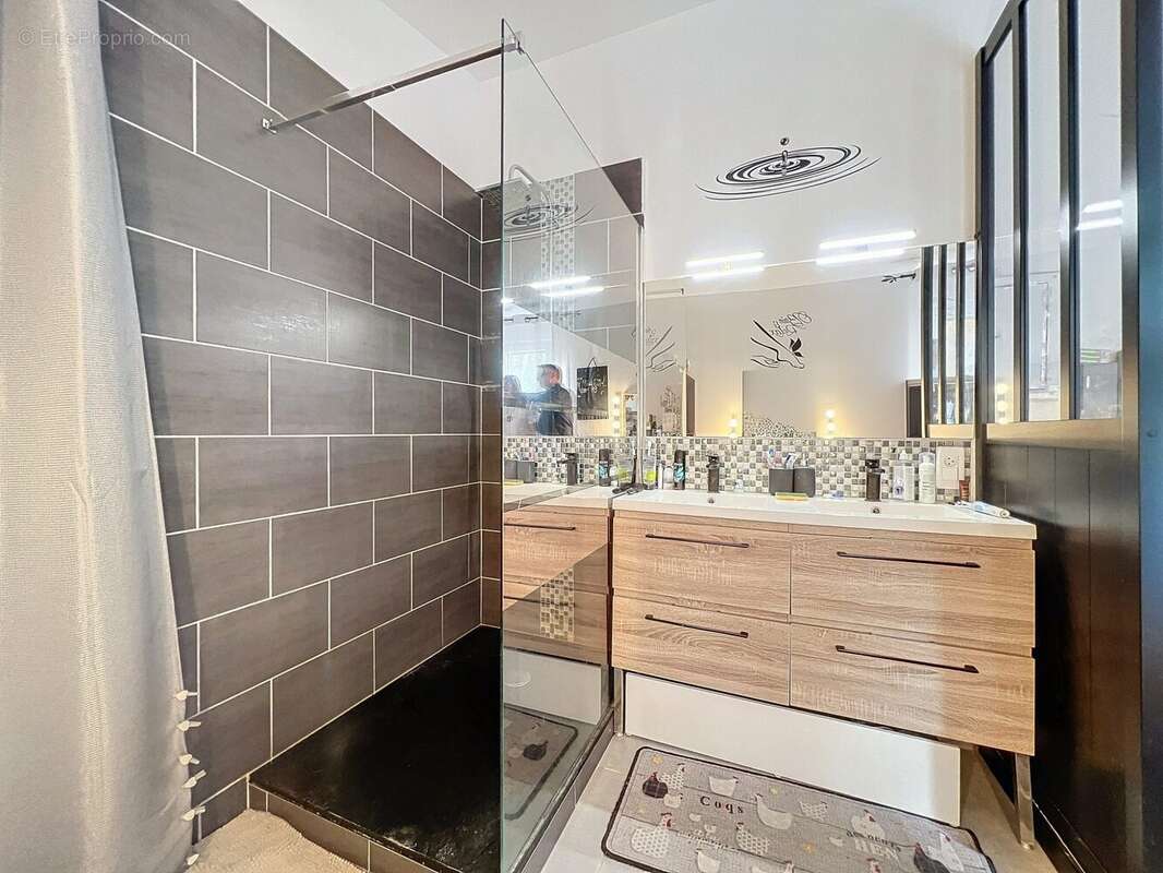 Maison à LE CASTELLET