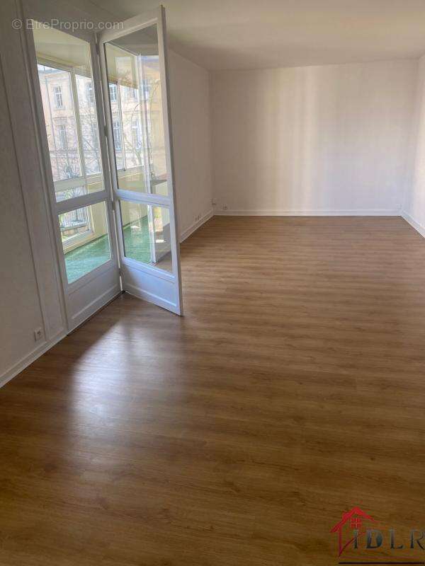 Bel appartement lumineux 110 m2 centre-ville chaumont - photo 2