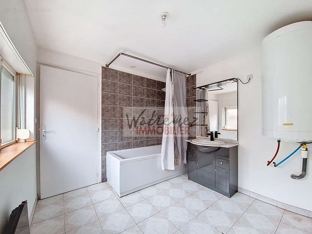 Maison à FRESNES-SUR-ESCAUT