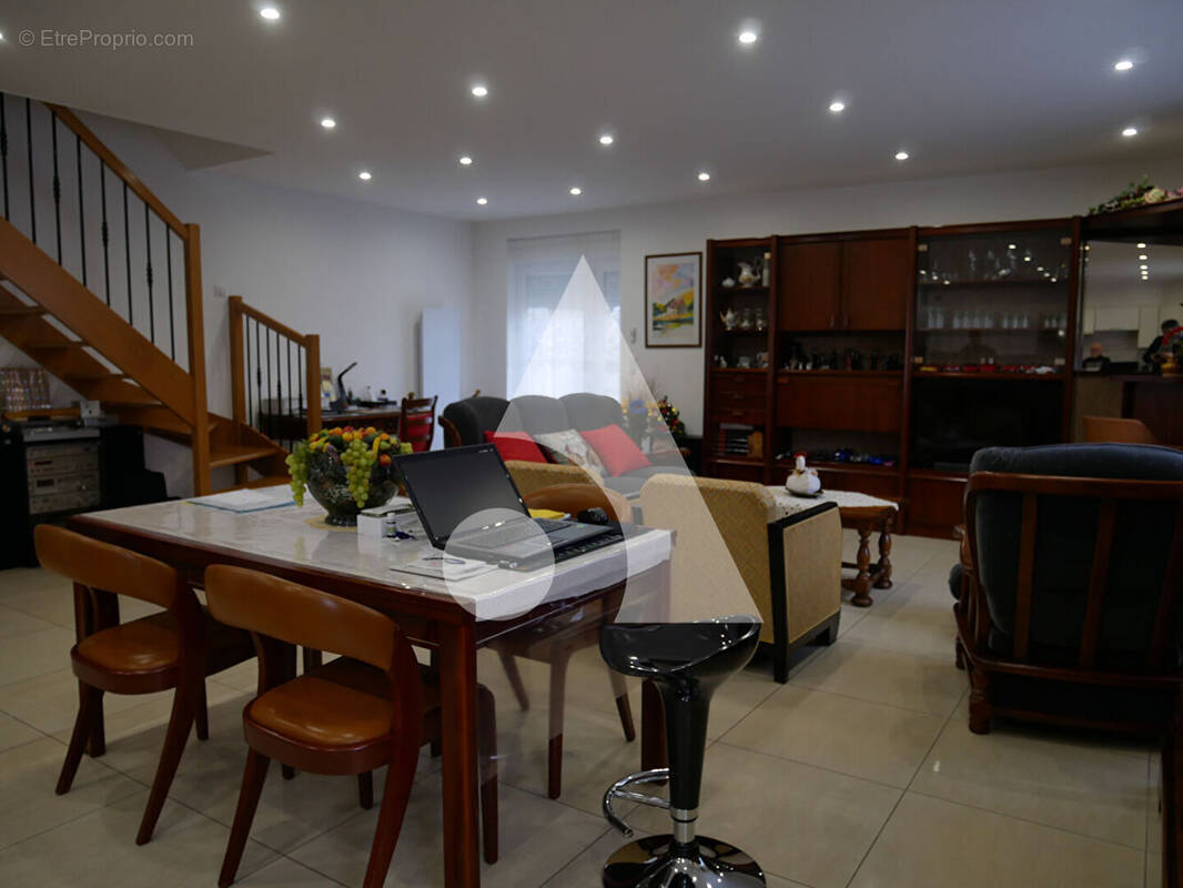 Maison à LE CREUSOT