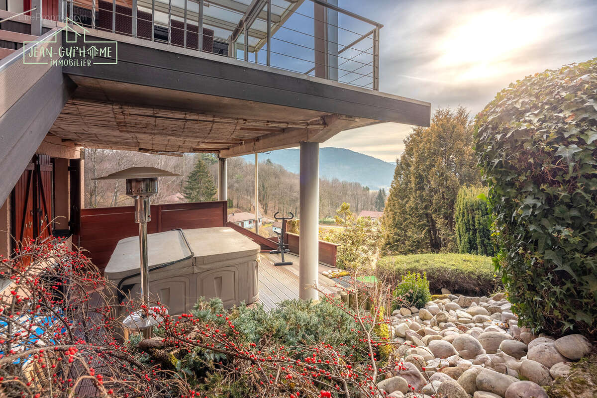 Maison à SAINT-NABORD