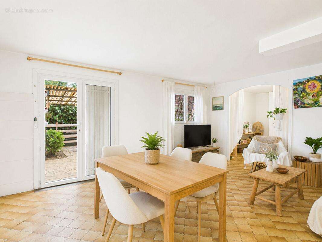 Saint Raphael (83700)Villa plain pied avec studio - photo 7