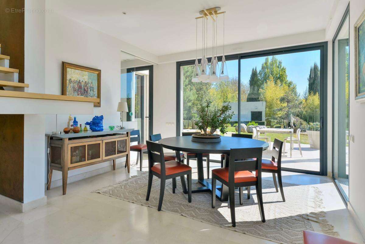 Maison à SAINT-CYR-AU-MONT-D'OR