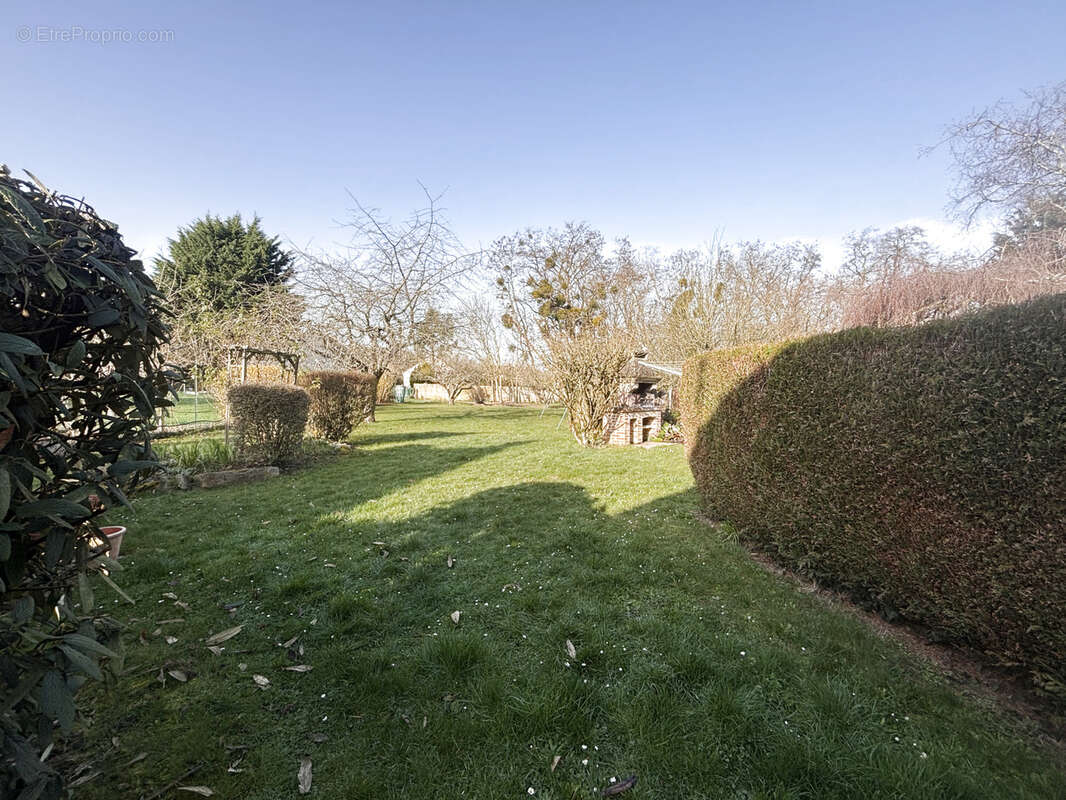 Maison à MARLY-LA-VILLE