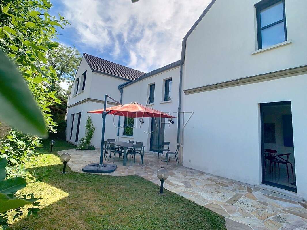 Maison à LE CHESNAY