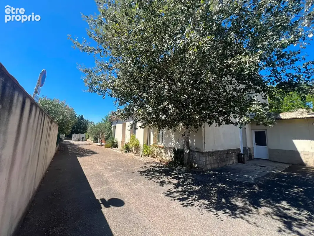 Maison familiale de caractère à Montfrin - photo 2