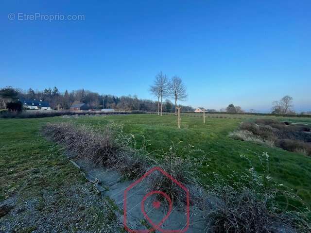 Terrain à BOURBRIAC