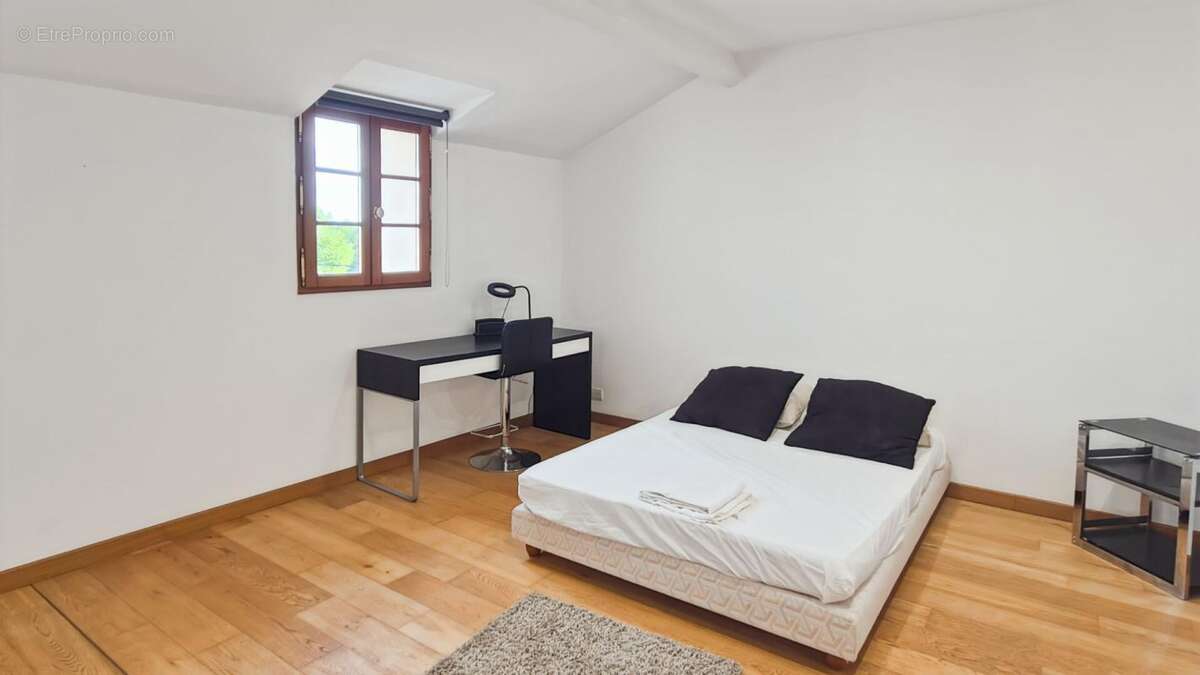 Maison à LES ANGLES