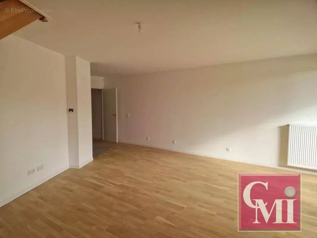 Appartement à ARPAJON