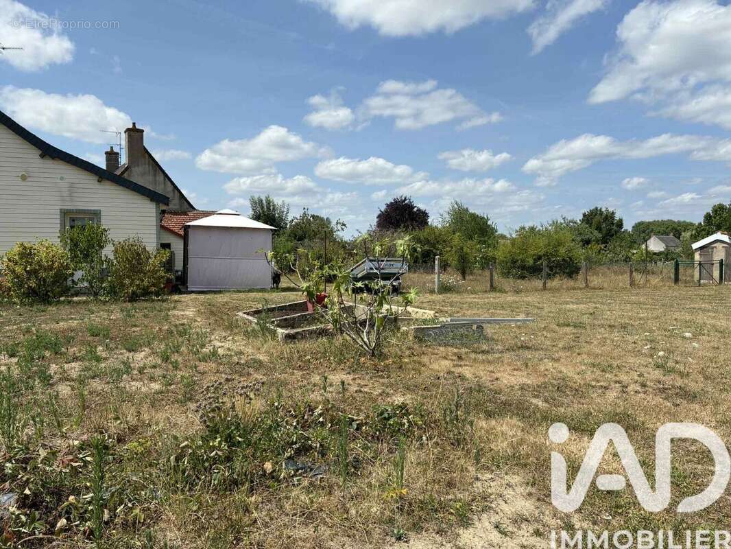 Maison 92 m² à Cronat  - photo 8