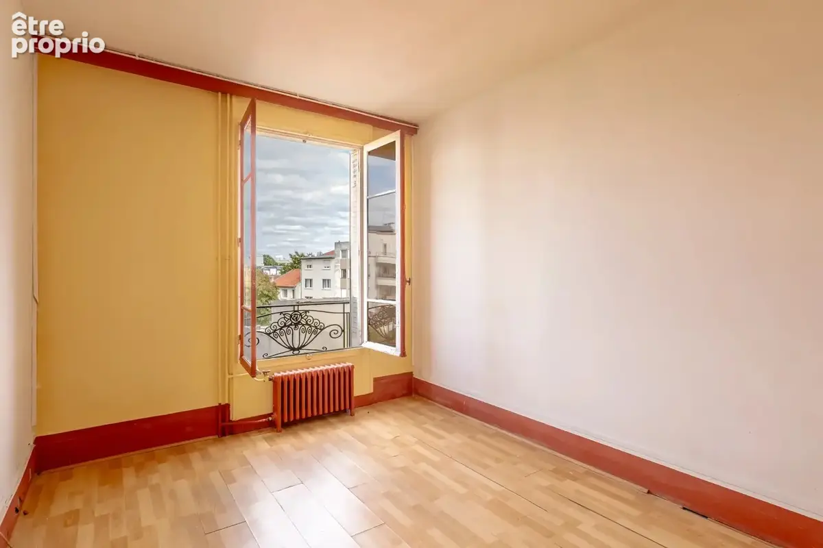 Suresnes – 33,57 m² à fort potentiel, au cœur d’un quartier vivant - photo 2