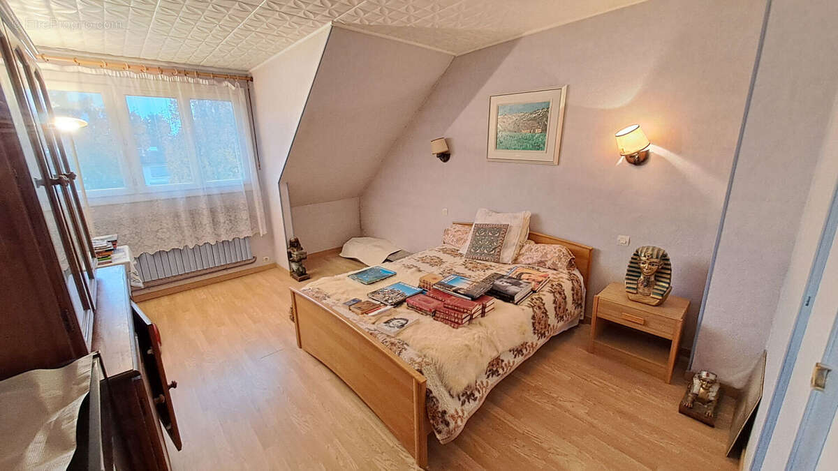 Maison à MAGNY-LES-HAMEAUX