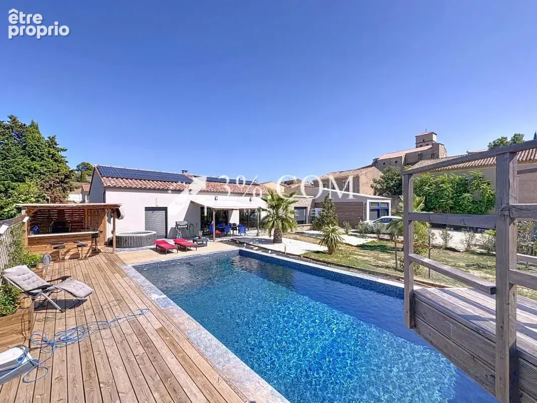 Belle maison contemporaine 6 pièces de 148 m2 avec piscine - photo 17