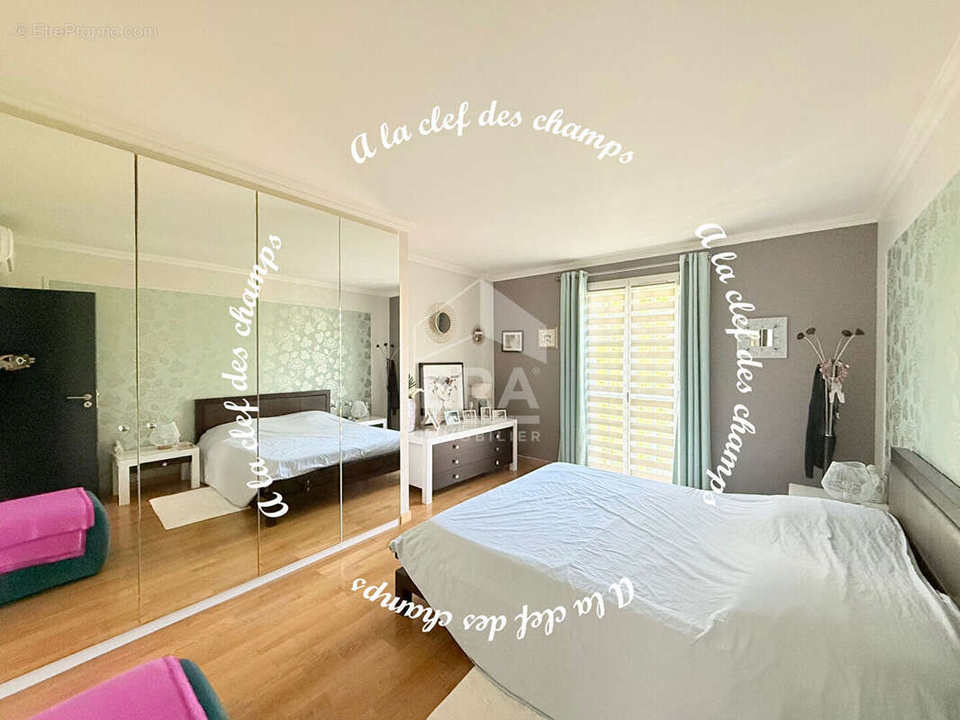 Maison à GIF-SUR-YVETTE