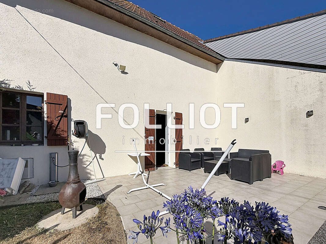 Maison 5 pièces à vendre à Saint Pair sur Mer - Réf 146947 - photo 2
