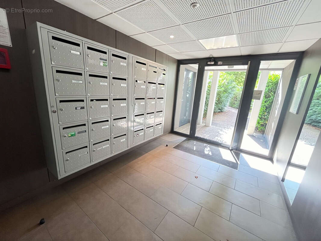 Appartement à MEYZIEU