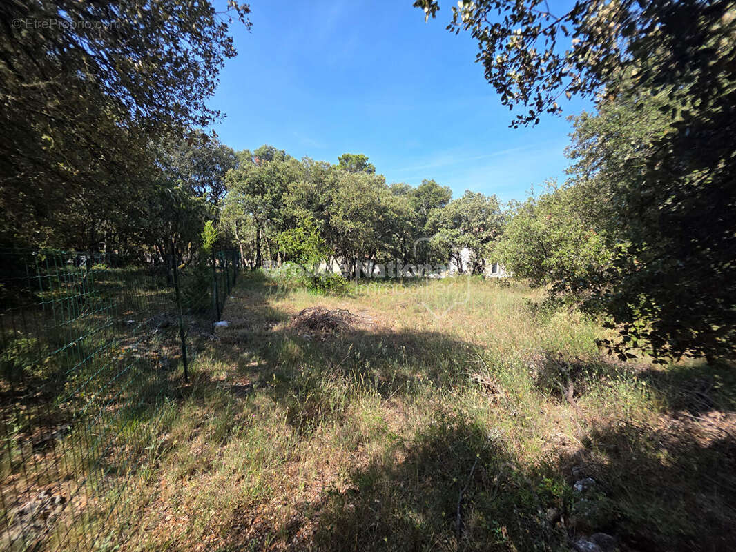 Terrain à bâtir de 1 011 m² à Ginasservis - photo 6