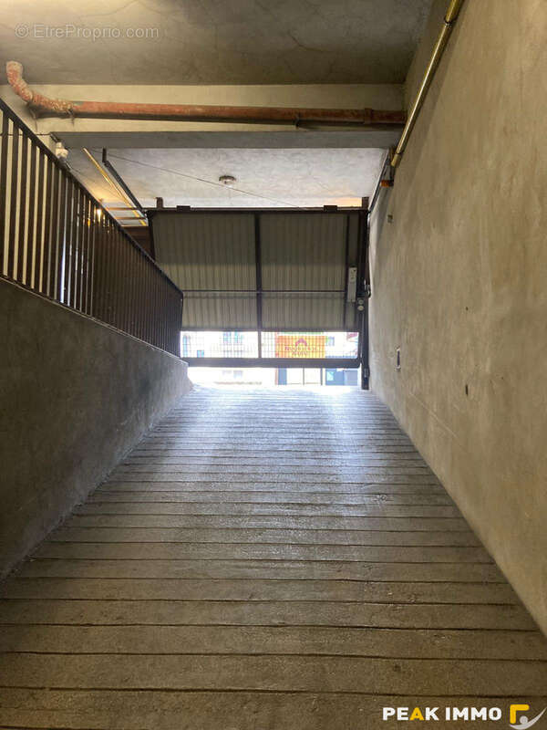 Parking à ANNECY