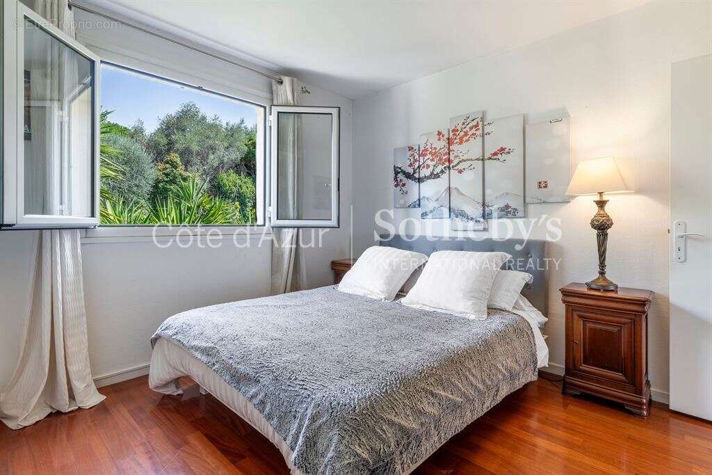 Nice Gairaut, maison de 6 pièces avec jardin, piscine, vue mer et domaine privé - photo 14
