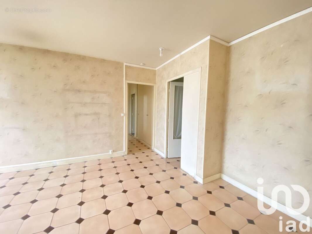 Photo 2 - Appartement à CHILLY-MAZARIN