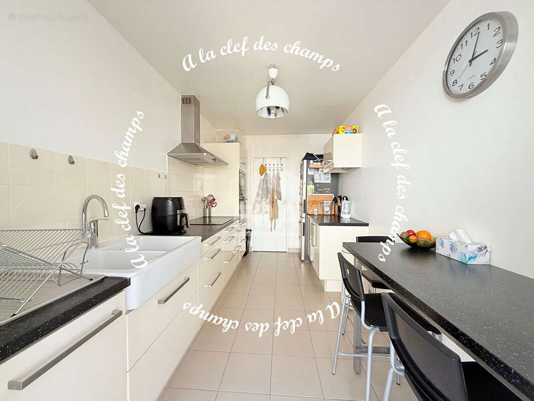 Appartement à GIF-SUR-YVETTE