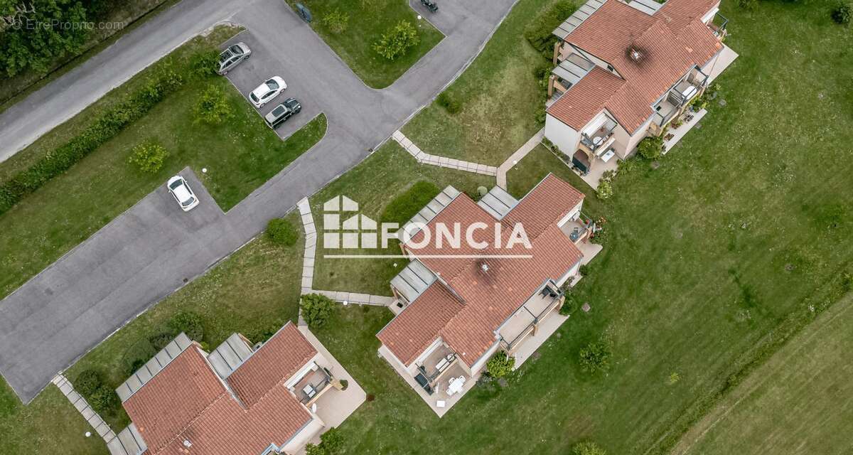 Appartement à CASTELNAUD-DE-GRATECAMBE