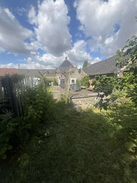 Maison à WALINCOURT-SELVIGNY