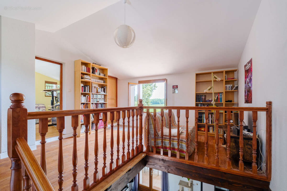 Maison à BRUGUIERES