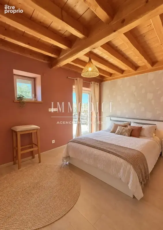 Maison de caractère rénovée avec piscine à Genouilleux. - photo 11