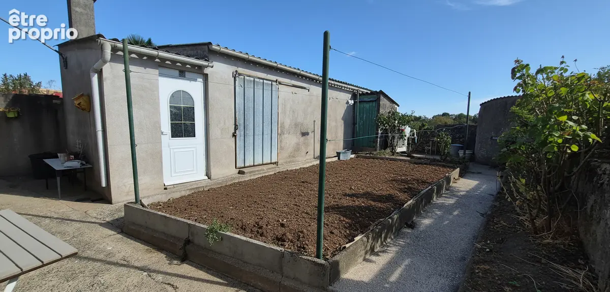 Remouillé Centre - Maison 3 chambres avec jardin et dépendances. - photo 9