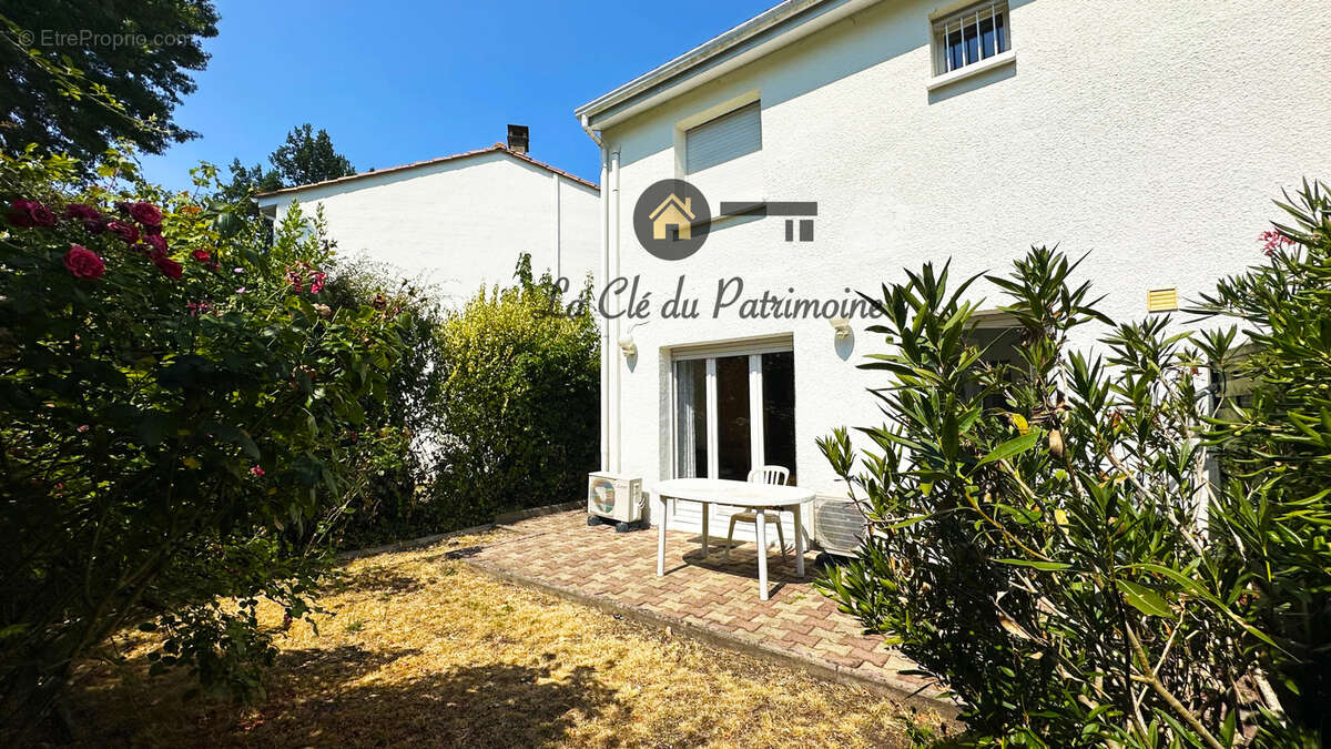 Bordeaux cauderan - une maison qui n'attend que vous 2 chambres - jardin-garage - photo 23