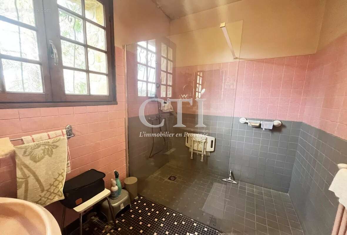 Maison à VAISON-LA-ROMAINE