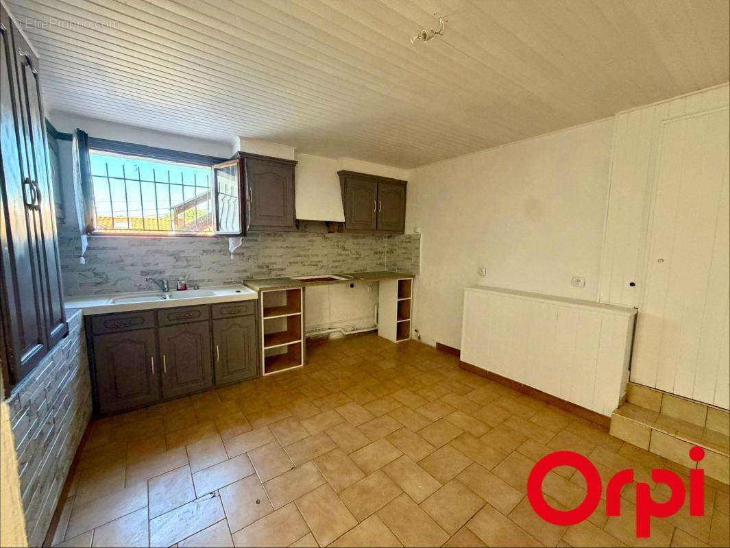 Maison familiale de 190 m² – 4 chambres – jardin 122 m² – garage 35 m² – potentiel 2 logements - la penne-sur-huveaune 13821 - photo 18