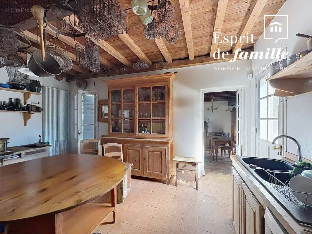Maison à MONTANAY