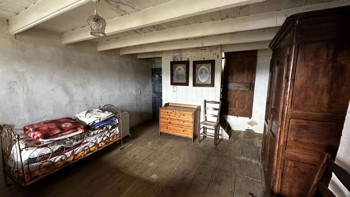 Maison à COLOMBIER-LE-VIEUX